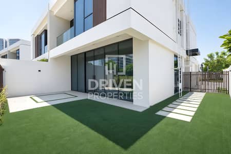 4 Bedroom Townhouse for Rent in Mohammed Bin Rashid City (MBR City), Dubai - The Only Corner Unit with Lagoon and Burj Views 4 Bedroom Townhouse for Rent in Mohammed Bin Rashid City (MBR City), Dubai - The Only Corner Unit with Lagoon and Burj Views
