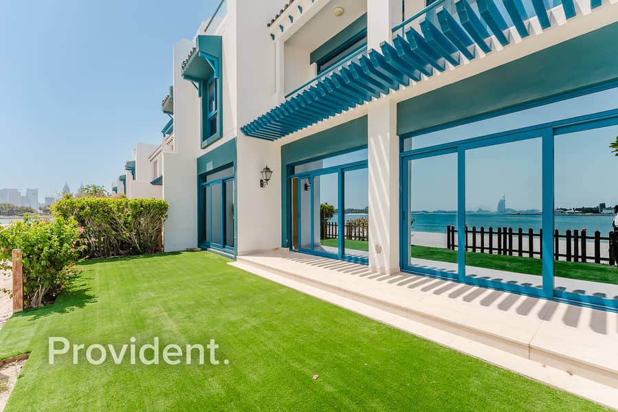 Villetta a schiera a Palm Jumeirah,Palma Residences, 5 camere da letto, 700000 AED - 15784727 Villetta a schiera a Palm Jumeirah,Palma Residences, 5 camere da letto, 700000 AED - 15784727