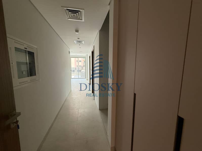12 Image 14