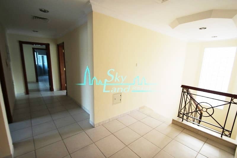 8 Spacious 4 bed+study with 2 maid's| large garden