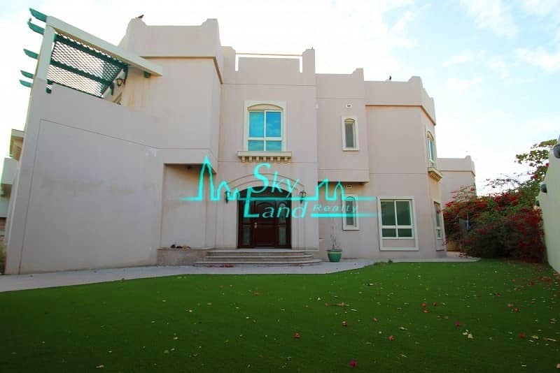 23 Spacious 4 bed+study with 2 maid's| large garden