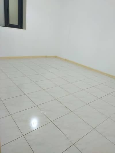Studio for Rent in Deira, Dubai - WhatsApp Image 2026-07-10 at 10.44. 19 PM. jpeg Studio for Rent in Deira, Dubai - WhatsApp Image 2026-07-10 at 10.44. 19 PM. jpeg