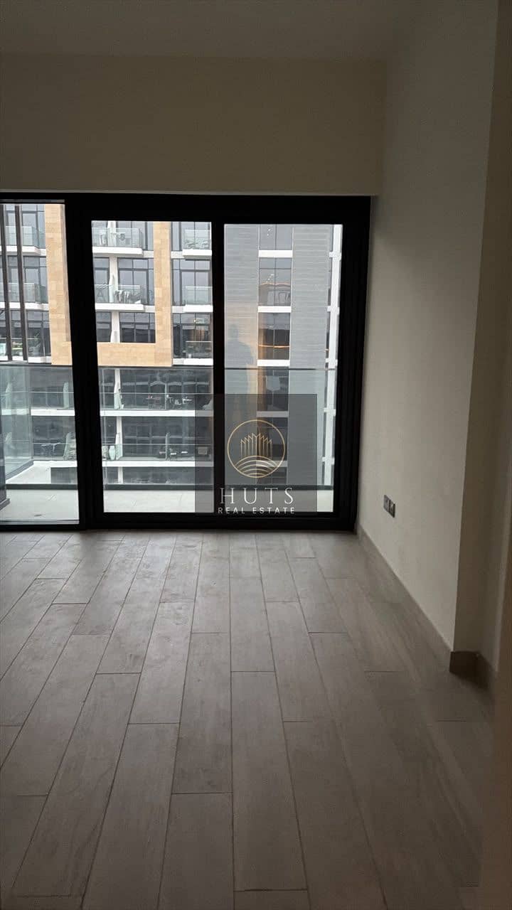 MODERN STUDIO | PREMIUM LIFE STYLE | WITH BALCONY