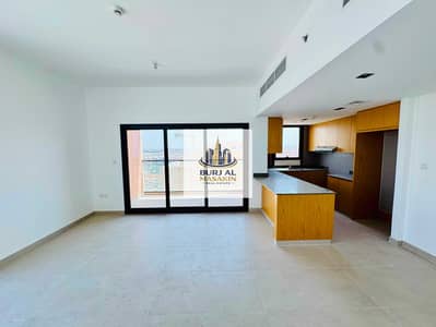 3 habitaciones Apartamento para en Alquiler en Muwaileh Commercial, Sharjah - 134245. jpg