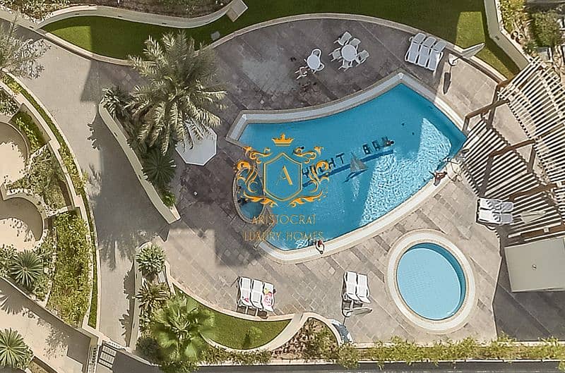 15 Yacht-3. jpg