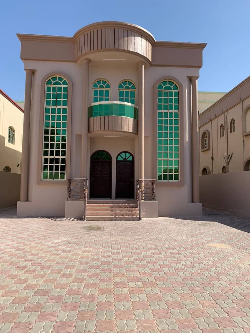 For rent two-storey villa, Rawda 1 Ajman, behind the Hamidiya police station