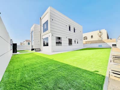 5 Bedroom Villa for Sale in Hoshi, Sharjah - e6349025-5f4f-49f2-acaa-f81e618dbe69. jpg 5 Bedroom Villa for Sale in Hoshi, Sharjah - e6349025-5f4f-49f2-acaa-f81e618dbe69. jpg