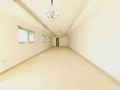 8 Schlafzimmer Villa zum zur Miete in Hoshi, Sharjah - f2476d09-efdd-4773-b9fa-8961aa344edd. jpg 8 Schlafzimmer Villa zum zur Miete in Hoshi, Sharjah - f2476d09-efdd-4773-b9fa-8961aa344edd. jpg