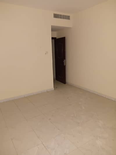 شقة 2 غرفة نوم للايجار في المجاز، الشارقة - WhatsApp Image 2026-07-11 at 12.02. 55 AM. jpeg شقة 2 غرفة نوم للايجار في المجاز، الشارقة - WhatsApp Image 2026-07-11 at 12.02. 55 AM. jpeg