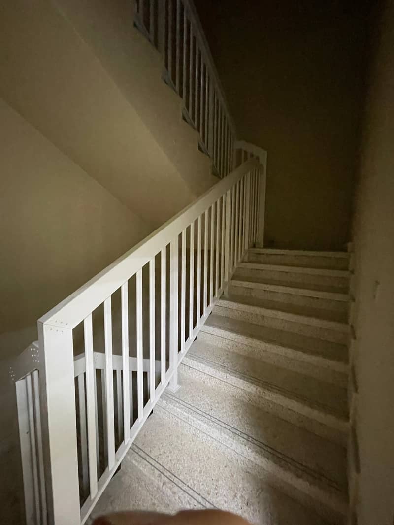 8 46272. jpg