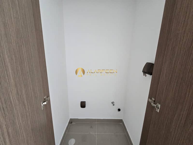 14 800cabb2-3a38-42a9-ba56-91ebc6b3f52c. jpg