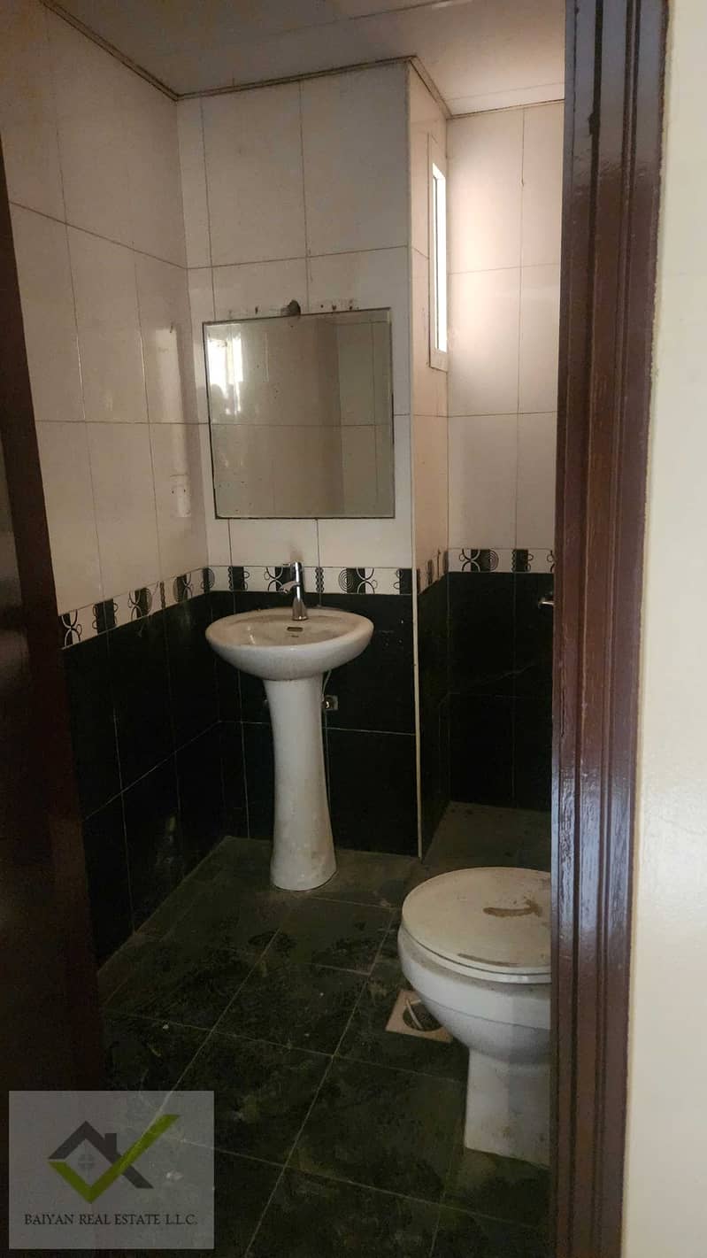 7 1000845004. jpg