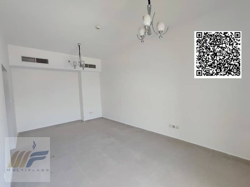 4 3ab604ce-d623-4c40-8e22-81bc06e602a4. jpg