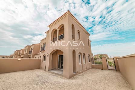 Corner unit Near Pool 3 beds +Maid Corner unit Near Pool 3 beds +Maid