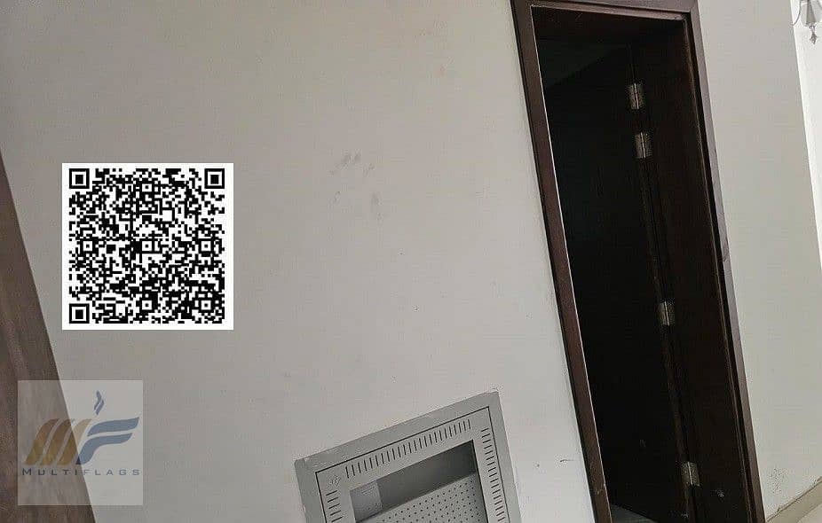 24 e89d9695-aaec-4ae0-bdbf-d1d9b399683c. jpg
