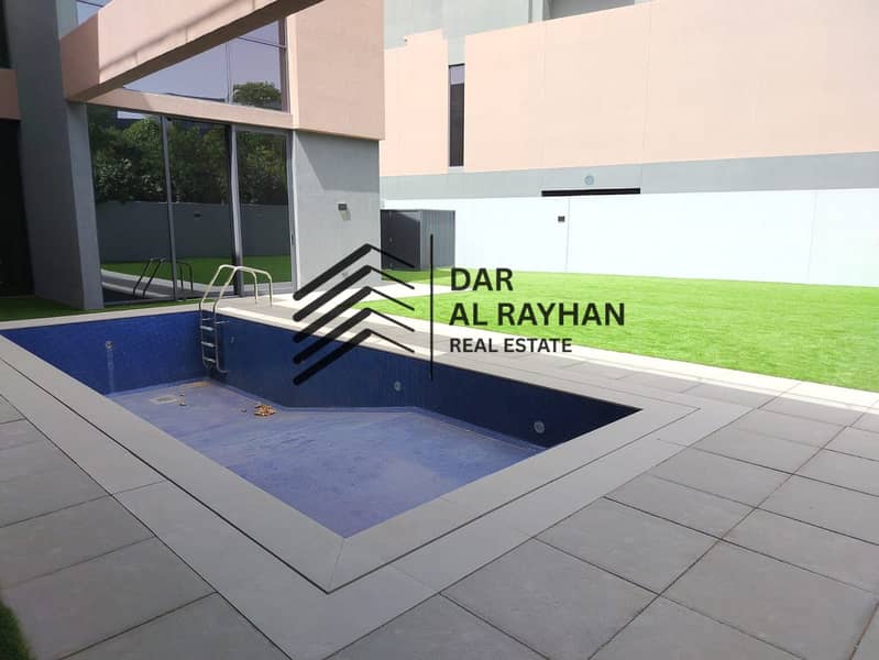 14 159446. jpg