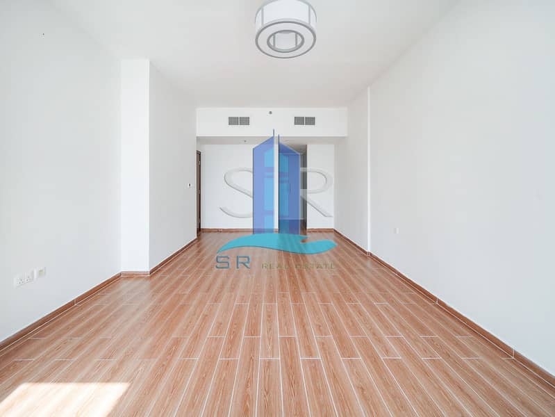 14 ADU00172. JPG