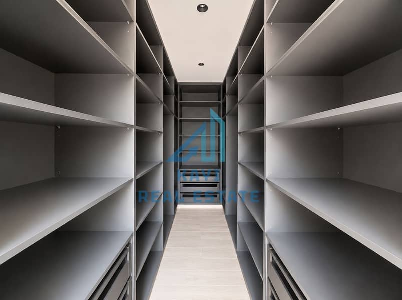 24 F3AD3D8F-E8A7-4118-BB2F-915C64B53C7B. png