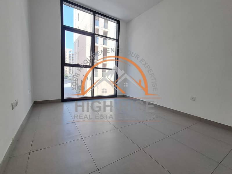 8 1000296287. jpg