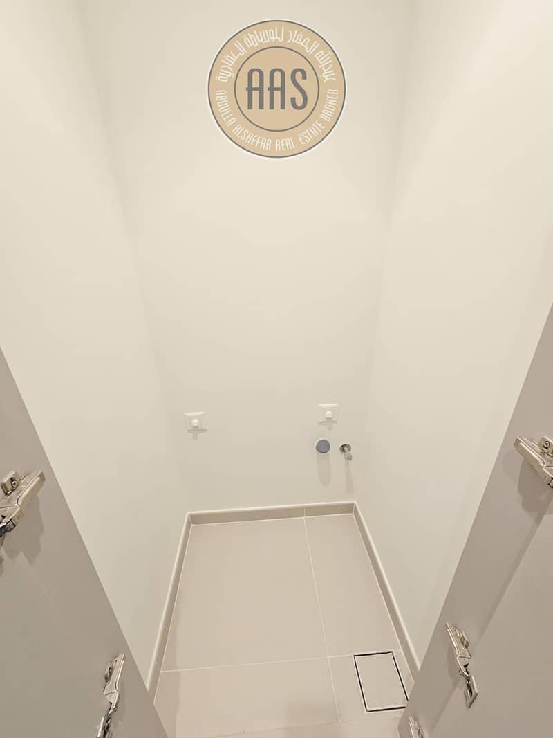 9 1000437738. jpg
