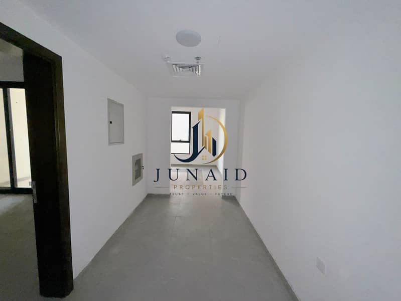 2 9bd9fc85-21d5-4646-8540-0adf1df131e2. jpg