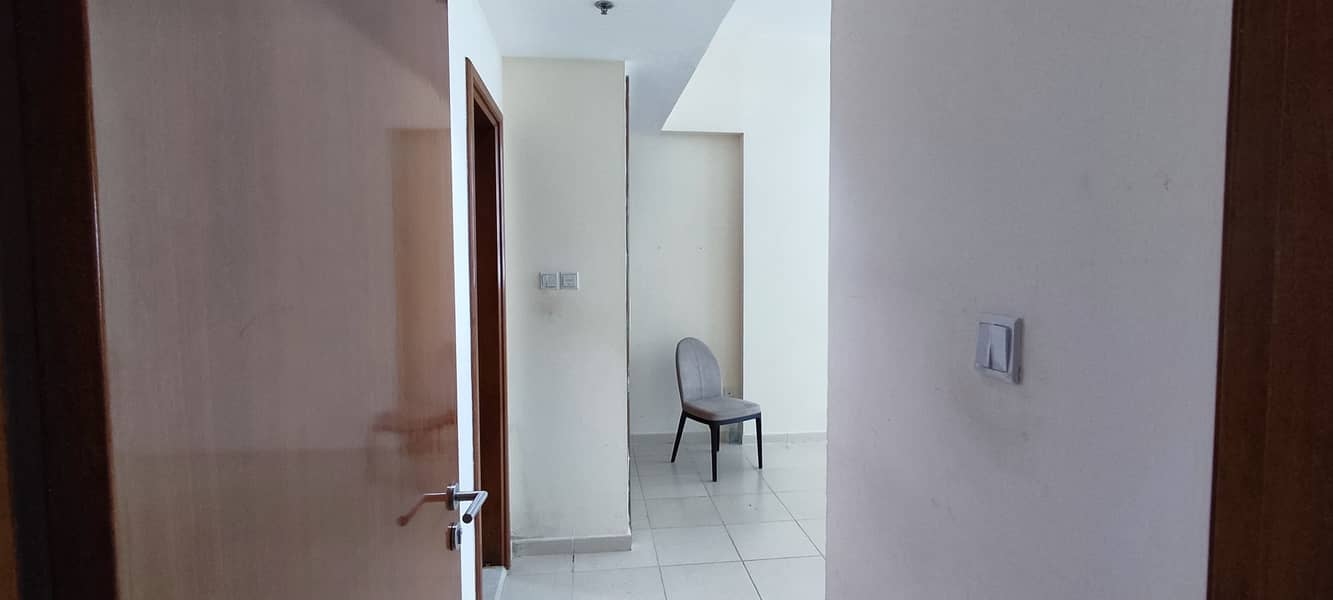 16 e8a56ab2-eaca-4fdf-a9bd-d38ef595595f. jpg