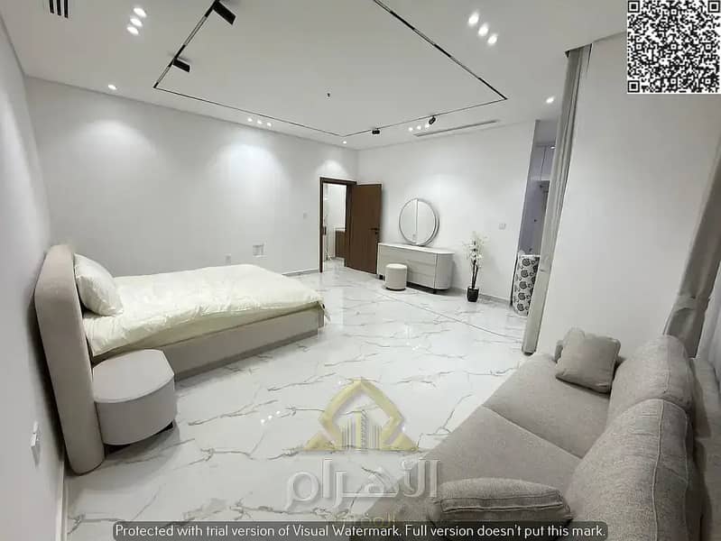 10 851792917-1066x800. webp