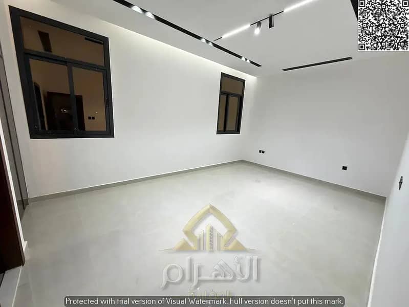 11 851791708-1066x800. webp