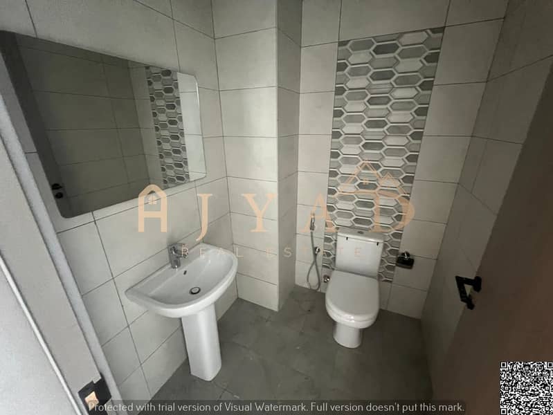 6 2ea14d6f-6a51-488e-ac7c-9231fca6d4a7. jpg