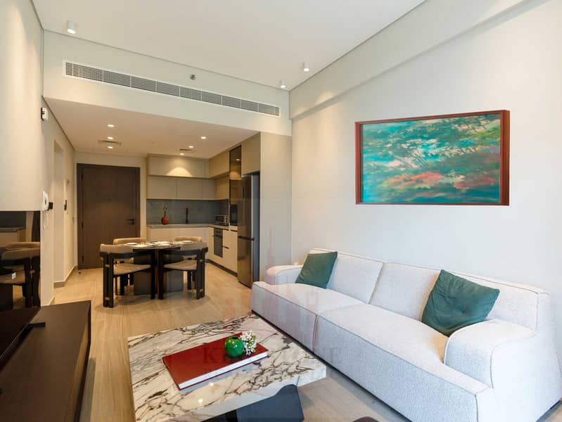 4 living room. jpg