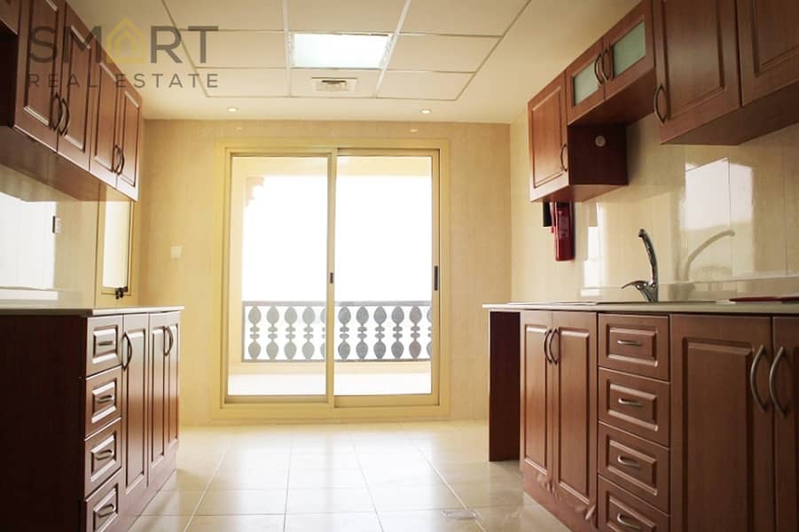 Spacious 2 bedroom golf apartment facing Al Hamra Mall  located in Al Hamra Village , Ras Al Khaimah