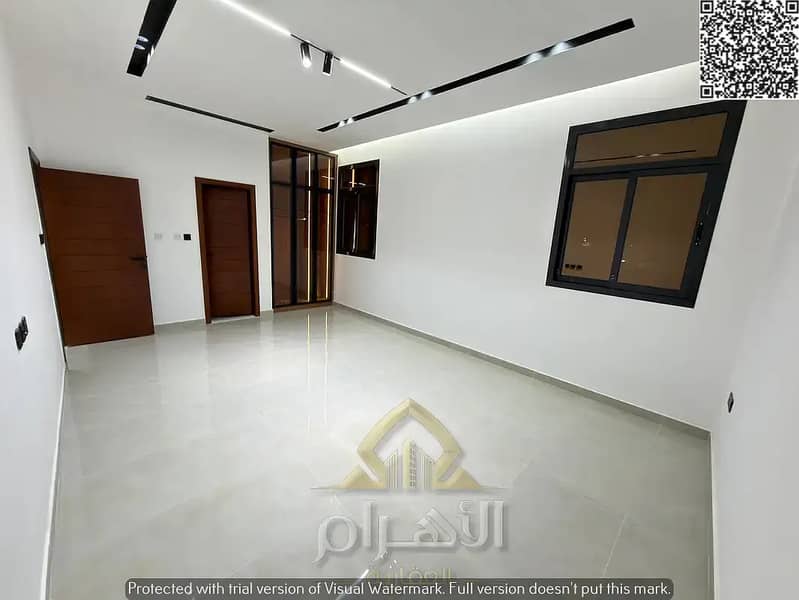 12 851791709-1066x800. webp