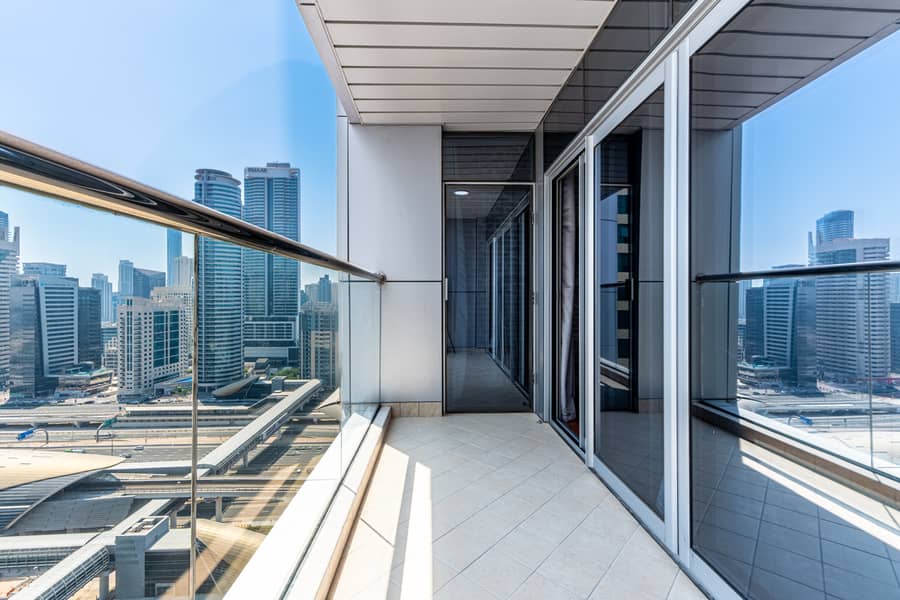 18 Balcony 1.3. jpg