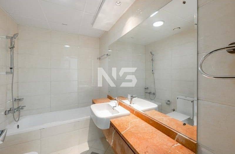 29 MBR Bathroom-resized. jpg