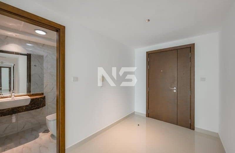 31 Powder room-resized. jpg