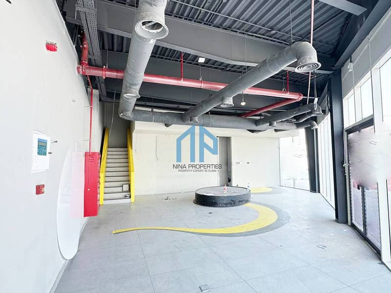 Road Facing | Prime Showroom | G+ Mezzanine Road Facing | Prime Showroom | G+ Mezzanine