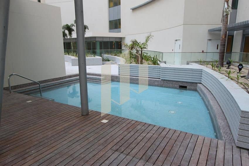 9 Actual-cIcX208xvy28JaZqSp9Qw023childrens_pools_adjoin_all_of_the_swimming_pools_at_al_muneera. jpg