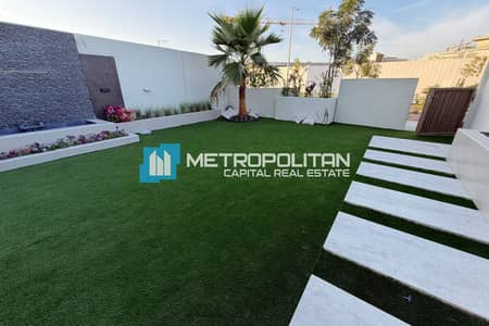 2 Bedroom Townhouse for Sale in Al Jubail Island, Abu Dhabi - 2 BHK with Terrace | Single Row | Stunning View 2 Bedroom Townhouse for Sale in Al Jubail Island, Abu Dhabi - 2 BHK with Terrace | Single Row | Stunning View