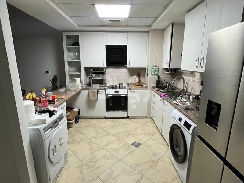 2 kitchen. jpg