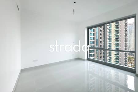 2 Schlafzimmer Wohnung zum zur Miete in The Views, Dubai - Wohnung in The Views,The Fairways,The Fairways North, 2 schlafzimmer, 220000 AED - 15810958 2 Schlafzimmer Wohnung zum zur Miete in The Views, Dubai - Wohnung in The Views,The Fairways,The Fairways North, 2 schlafzimmer, 220000 AED - 15810958