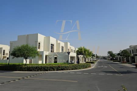 3 habitaciones Townhouse para en Venta en Town Square, Dubai - Casa adosada en Town Square,Reem Townhouses, 3 dormitorios, 2995000 AED - 15811158 3 habitaciones Townhouse para en Venta en Town Square, Dubai - Casa adosada en Town Square,Reem Townhouses, 3 dormitorios, 2995000 AED - 15811158