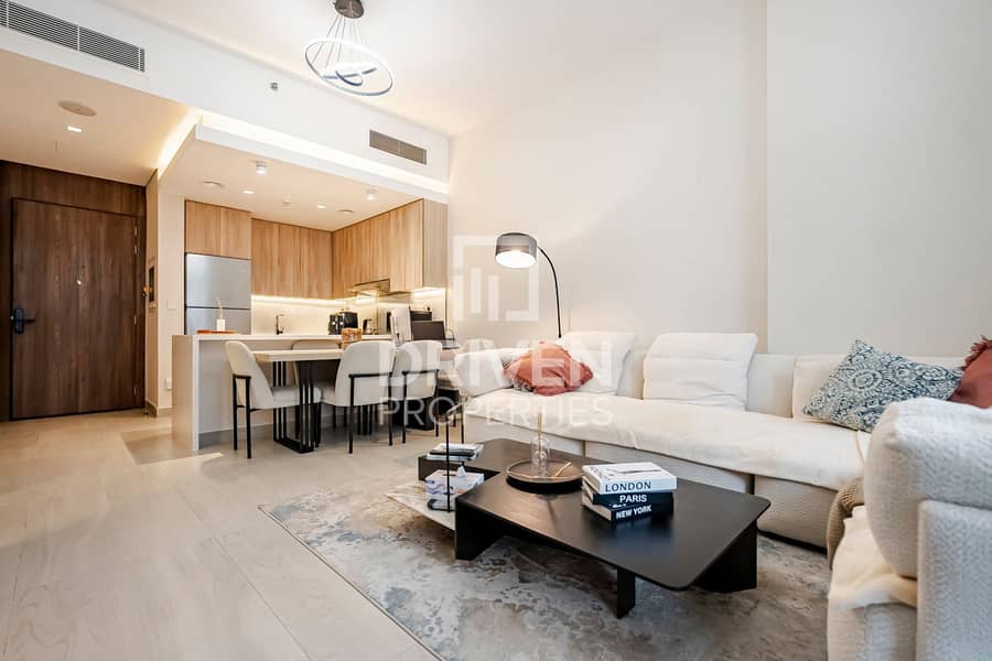 Premium Apartment with Balcony and Amenities Premium Apartment with Balcony and Amenities