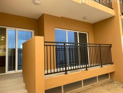 3 habitaciones Townhouse para en Alquiler en DAMAC Hills 2 (Akoya by DAMAC), Dubai - Casa adosada en DAMAC Hills 2 (Akoya by DAMAC)，Victoria, 3 dormitorios, 110000 AED - 15812976