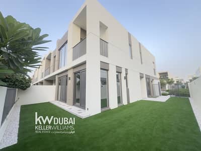4 Slaapkamers Townhouse te Huur in Tilal Al Ghaf, Dubai - Rijwoning in Tilal Al Ghaf,Aura Gardens, 4 slaapkamers, 280000 AED - 15813044 4 Slaapkamers Townhouse te Huur in Tilal Al Ghaf, Dubai - Rijwoning in Tilal Al Ghaf,Aura Gardens, 4 slaapkamers, 280000 AED - 15813044
