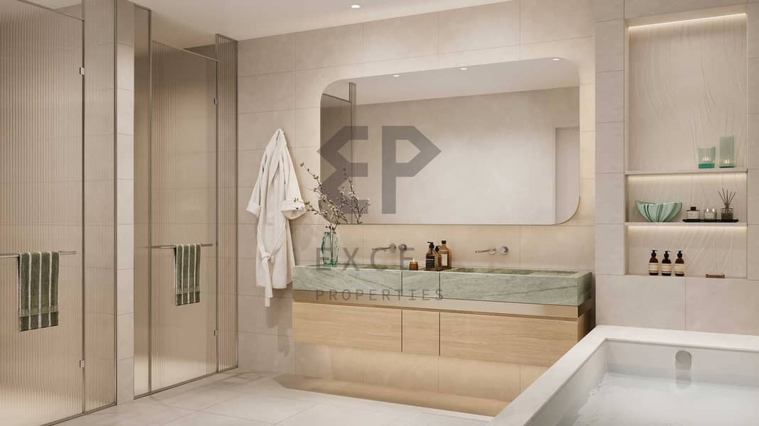 11 Palm Central Int 4BDR_Bathroom. jpg