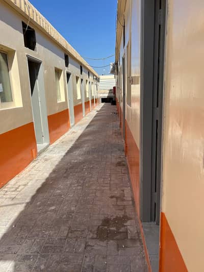 Labour Camp para en Alquiler en Al Sajaa, Sharjah - 38165e50-6714-4ba2-9979-d9dd25ad9878. jpg Labour Camp para en Alquiler en Al Sajaa, Sharjah - 38165e50-6714-4ba2-9979-d9dd25ad9878. jpg