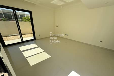 Townhouse de 3 chambres à à vendre à DAMAC Hills 2 (Akoya by DAMAC), Dubai - Maison de ville à DAMAC Hills 2 (Akoya by DAMAC)，Primrose, 3 chambres, 1700000 AED - 15813861