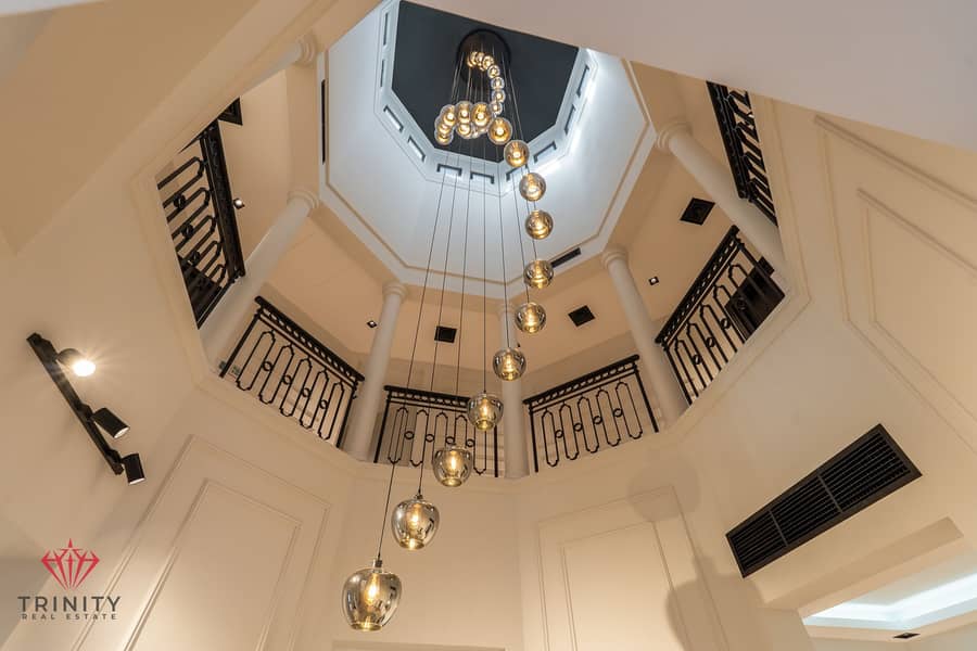3 interior 1. jpg
