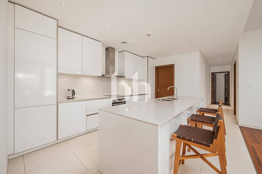 4 images image img