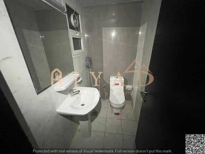 16 ed7eae94-2ea9-4d86-bd3c-4ab08f960108. jpg